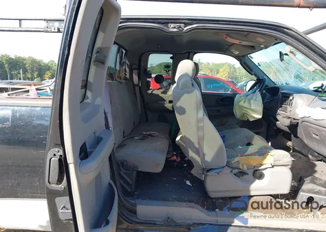 2003 Ford F-150 Lariat/Xl/Xlt from USA, damaged, VIN 2FTRX18L83CB06216